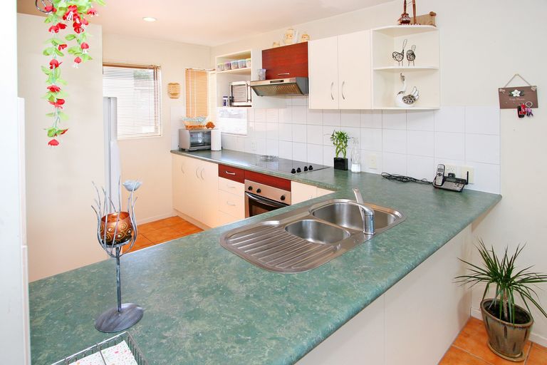 Photo of property in 25/45 Secoia Crescent, Mangere, Auckland, 2022