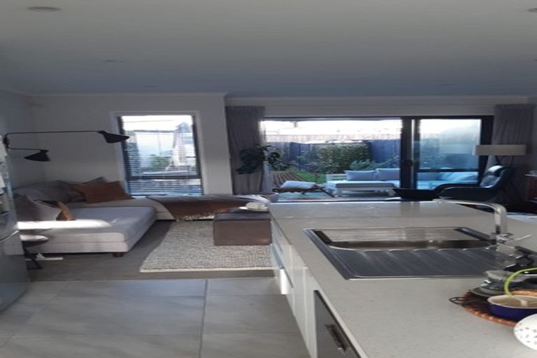 Photo of property in 50 Mapou Road, Hobsonville, Auckland, 0616