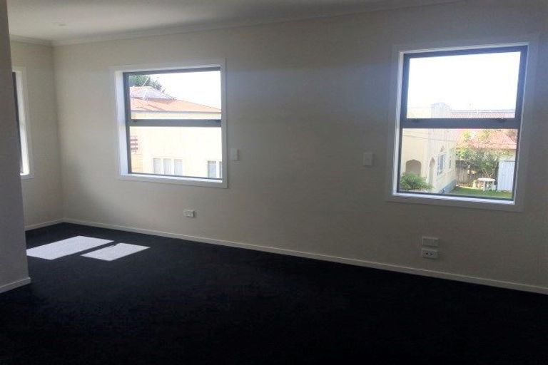 Photo of property in 42u2 Charlemont Street, Whitiora, Hamilton, 3200