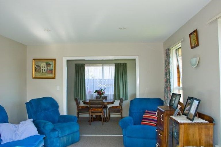 Photo of property in 393 Harewood Road, Bishopdale, Christchurch, 8053