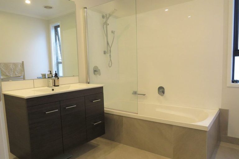 Photo of property in 2 Sidney Wallingford Way, Hobsonville, Auckland, 0616