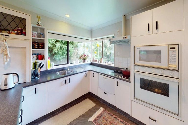 Photo of property in 88 Churchill Avenue, Hokowhitu, Palmerston North, 4410