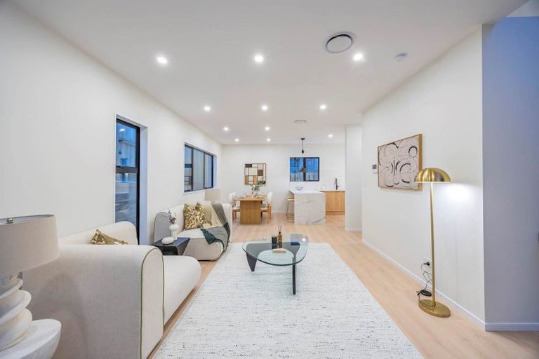 Photo of property in 30c Beulah Avenue, Rothesay Bay, Auckland, 0630