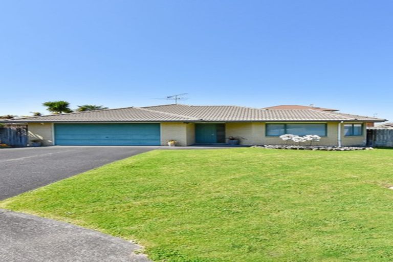 Photo of property in 46 Stewart Gibson Place, Manurewa, Auckland, 2105