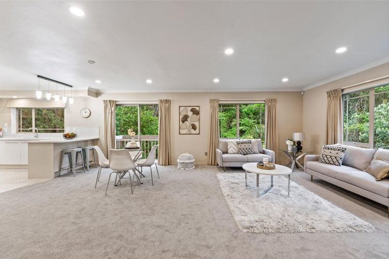 Photo of property in 77c Colwill Road, Massey, Auckland, 0614