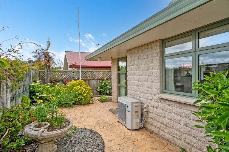 Photo of property in 143 Dixon Street, Masterton, 5810