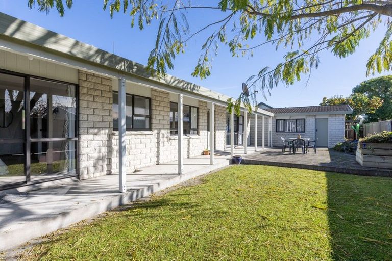 Photo of property in 2/64 Guppy Road, Greenmeadows, Napier, 4112