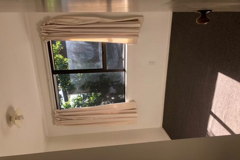 Photo of property in 12 Albert Street, Pukekohe, 2120