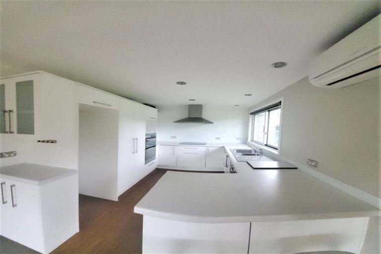 Photo of property in 7 Ballina Drive, Churton Park, Wellington, 6037