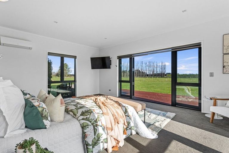 Photo of property in 585 Coutts Island Road, Coutts Island, Christchurch, 7670