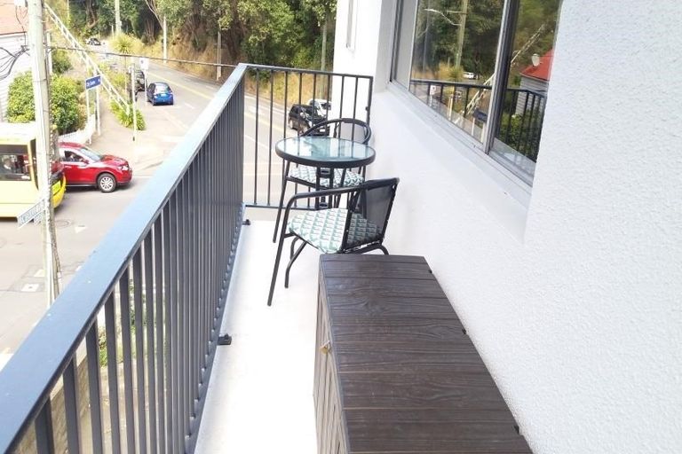 Photo of property in Windsor Court, 340u2 Tinakori Road, Thorndon, Wellington, 6011