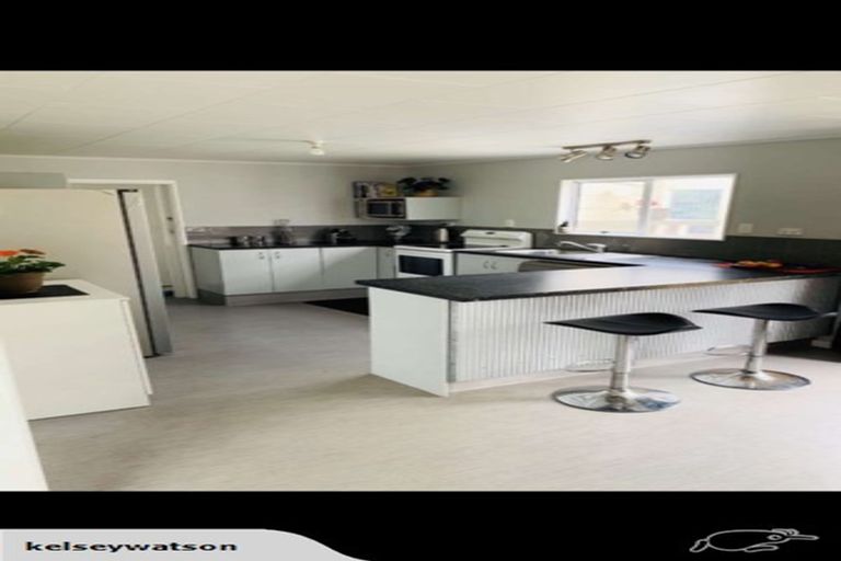 Photo of property in 21 Peel Street, Westport, 7825