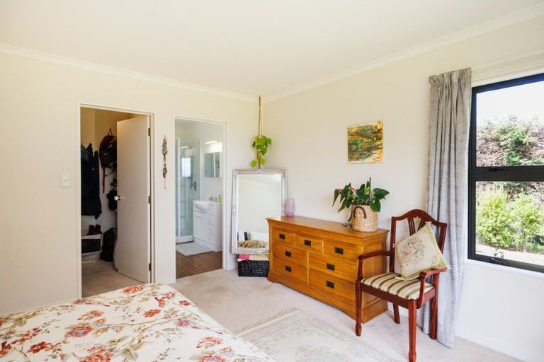 Photo of property in 102 Harrison Hill Road, Aokautere, Palmerston North, 4471