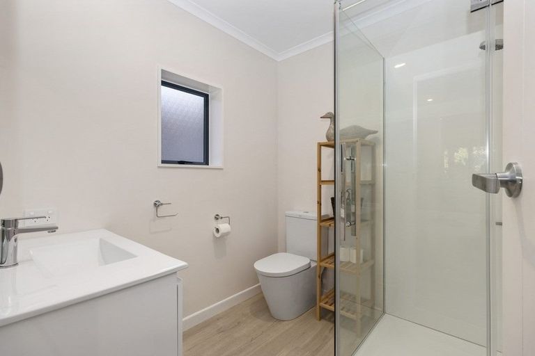 Photo of property in 112h Lake Road, Frankton, Hamilton, 3204