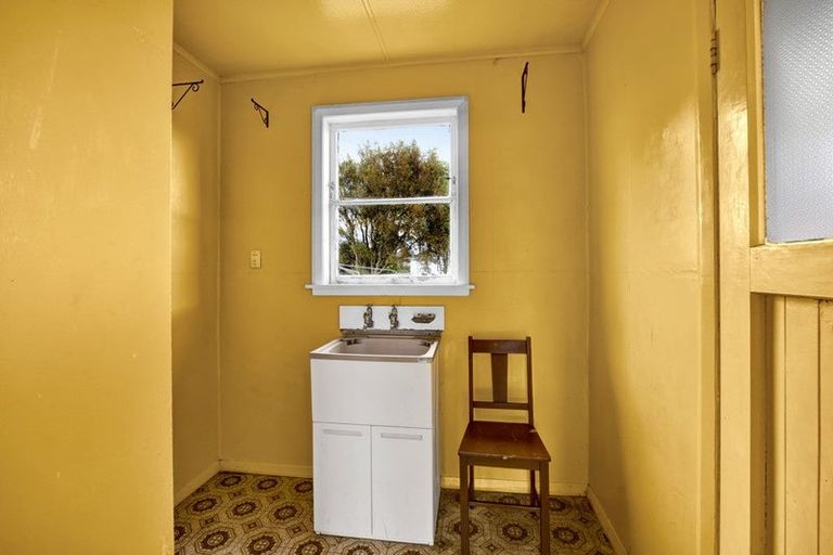 Photo of property in 42 Puriri Street, Hawera, 4610