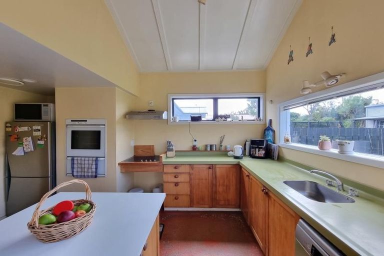 Photo of property in 74 Kauri Street, Miramar, Wellington, 6022