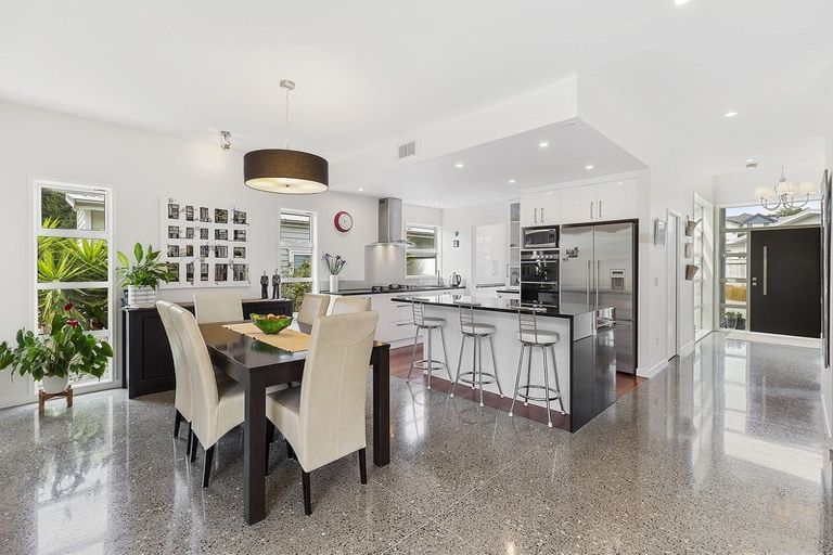 Photo of property in 4 Shoal Place, Whitby, Porirua, 5024