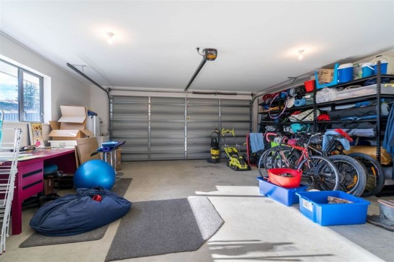 Photo of property in 3 Heasley Lane, Mosgiel, 9092