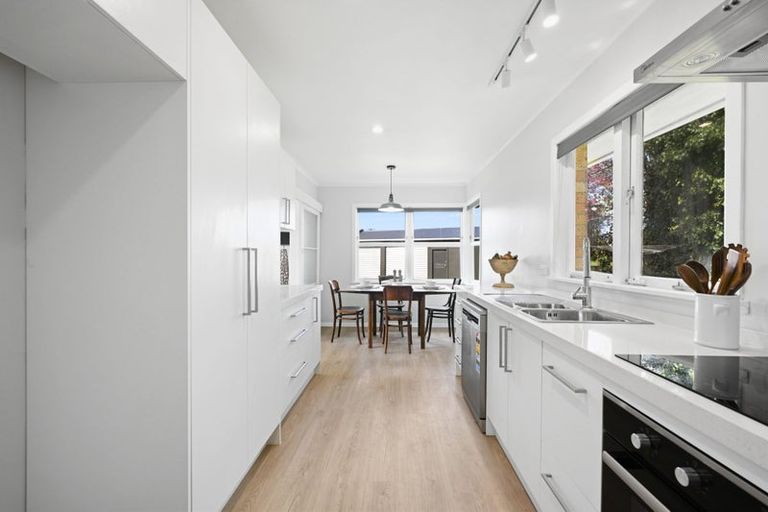 Photo of property in 31 Northolt Road, Fairview Downs, Hamilton, 3214