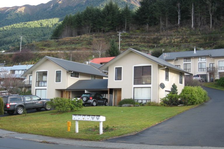 Photo of property in 6/4 Sainsbury Road, Fernhill, Queenstown, 9300