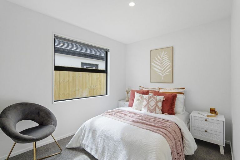 Photo of property in 18 Rita Angus Road, Belfast, 8051