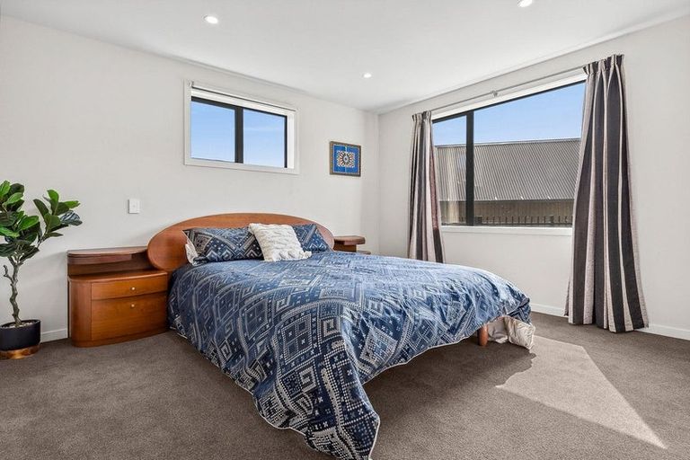 Photo of property in 4 Kahu Close, Wanaka, 9305