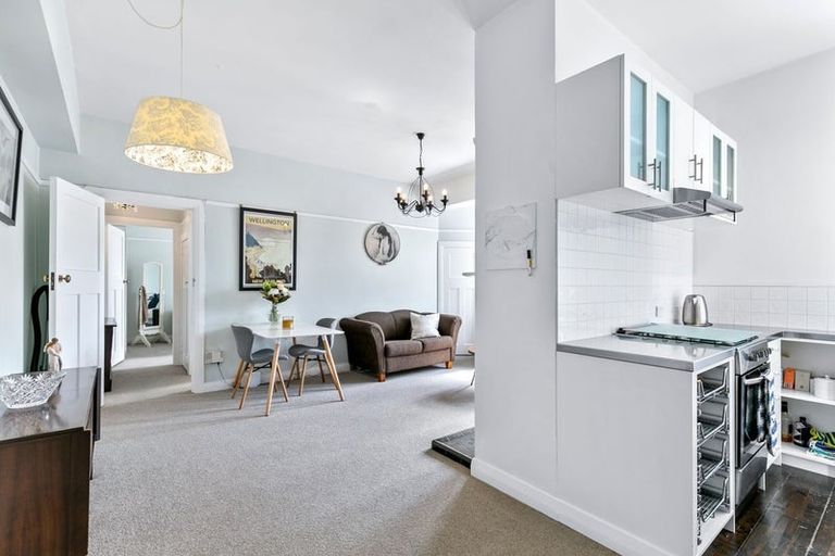 Photo of property in 24u3 Elizabeth Street, Mount Victoria, Wellington, 6011