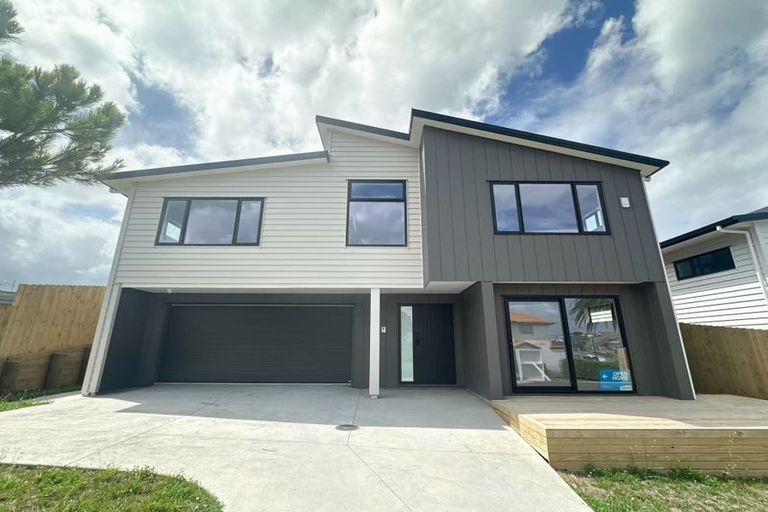 Photo of property in 33 Pinecrest Drive, Gulf Harbour, Whangaparaoa, 0930