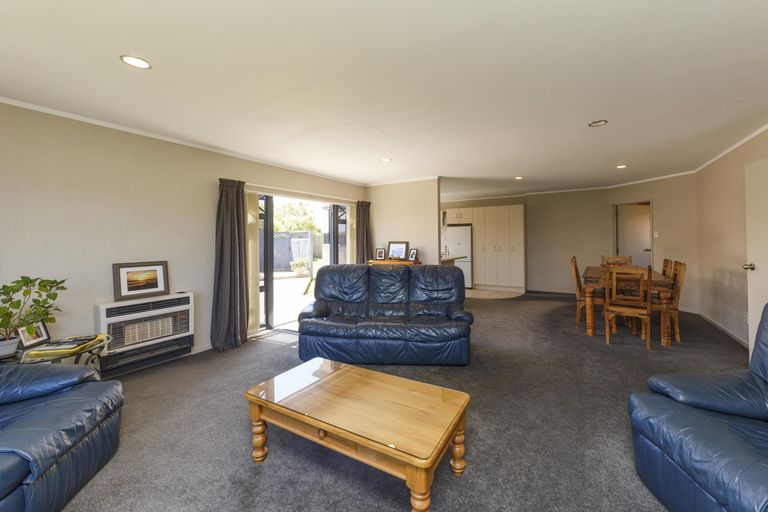 Photo of property in 37 Madison Avenue, Milson, Palmerston North, 4414