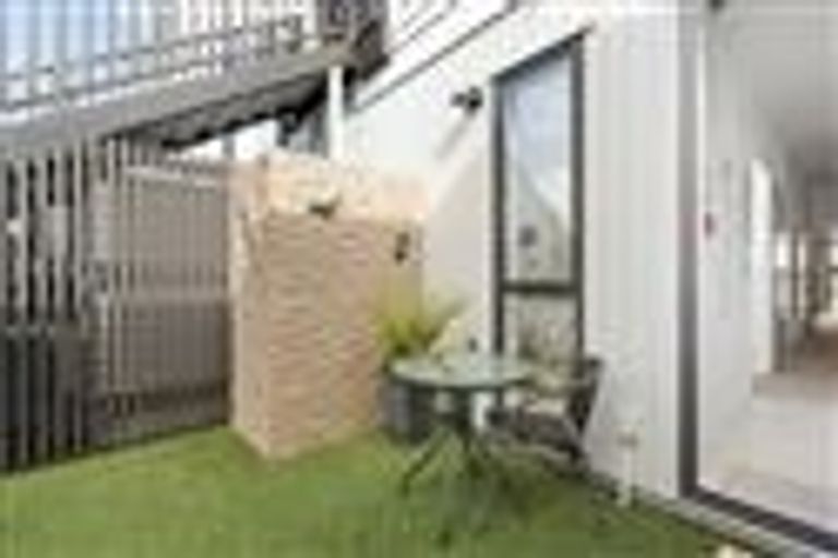 Photo of property in 90 Squadron Drive, Hobsonville, Auckland, 0616