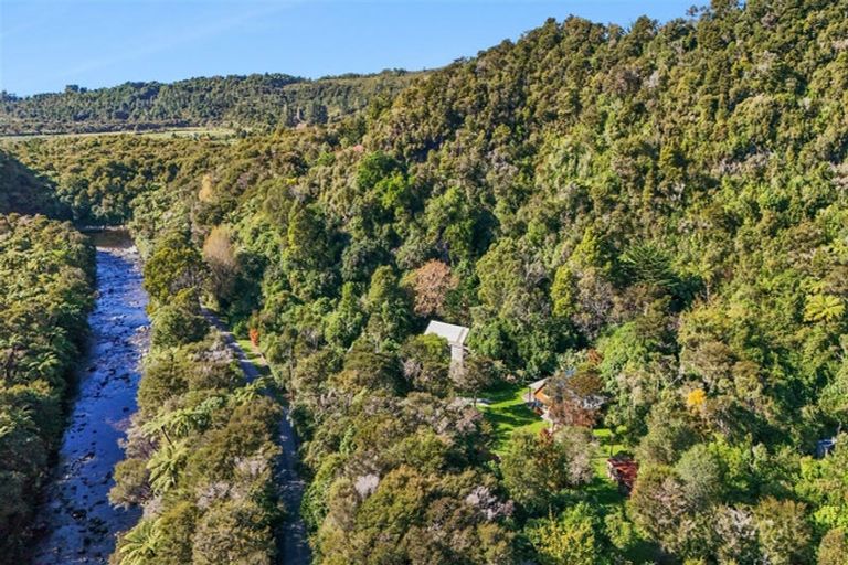 Photo of property in 213 Parapara Valley Road, Parapara, Takaka, 7182