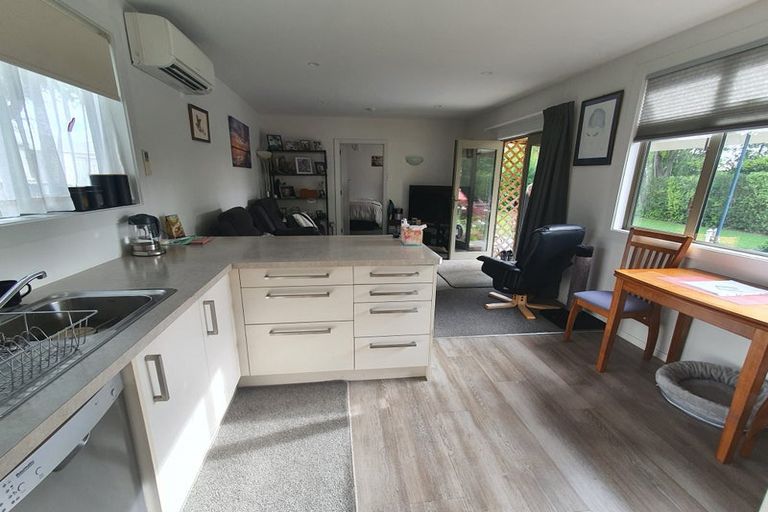 Photo of property in 1/17 Barnes Road, Redwood, Christchurch, 8051