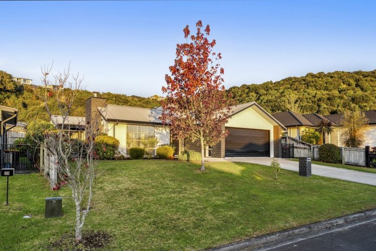 Photo of property in 31 Rochfort Crescent, Pyes Pa, Tauranga, 3112