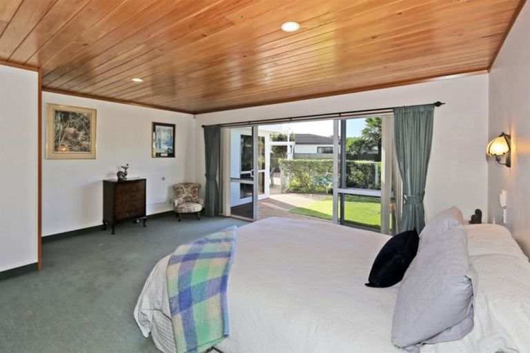 Photo of property in 5 Cadogan Lane, Taradale, Napier, 4112