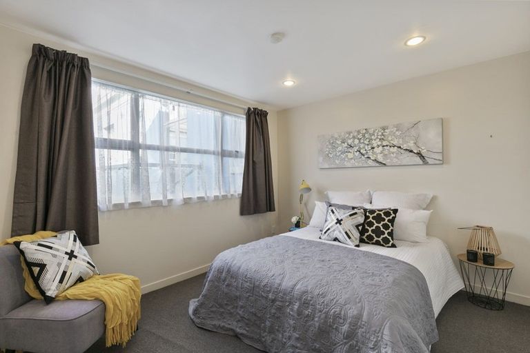 Photo of property in 201 Tasman Street, Mount Cook, Wellington, 6021