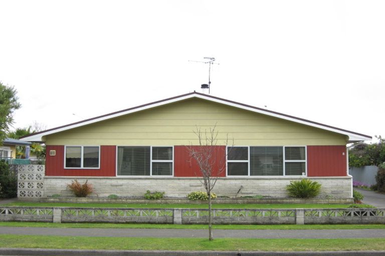 Photo of property in 2/8 Downing Avenue, Pirimai, Napier, 4112