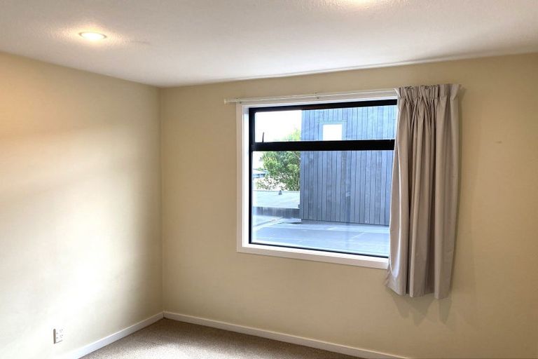 Photo of property in 16 Edgeware Road, St Albans, Christchurch, 8014