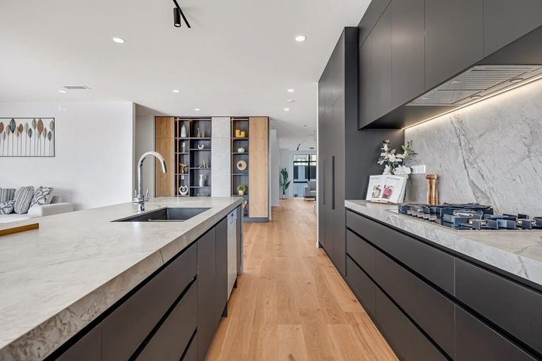 Photo of property in 9 Michael Richard Place, East Tamaki Heights, Auckland, 2016