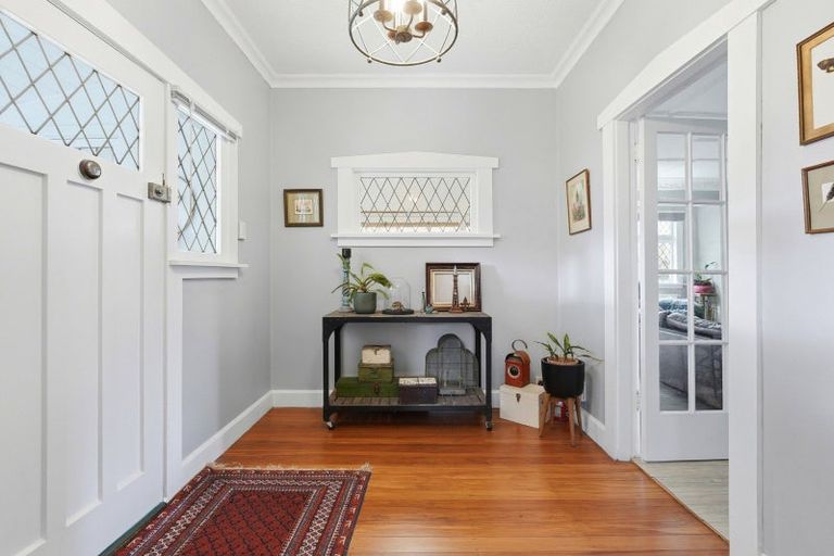 Photo of property in 33 Grey Street, College Estate, Whanganui, 4500