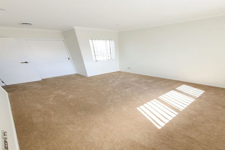 Photo of property in 7 Survila Street, Takanini, 2110