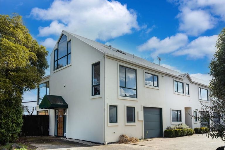 Photo of property in 1/89 Brockworth Place, Riccarton, Christchurch, 8011