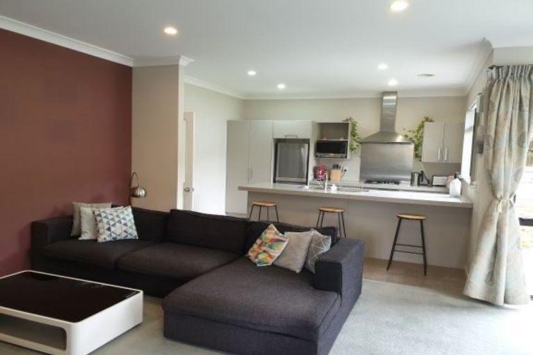 Photo of property in 13 Yarnbrook Grove, Churton Park, Wellington, 6037