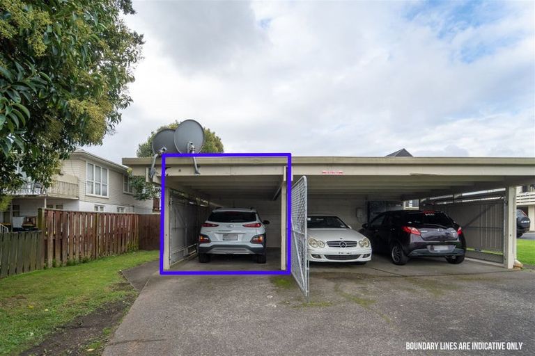 Photo of property in 3/5 Keeling Road, Henderson, Auckland, 0612