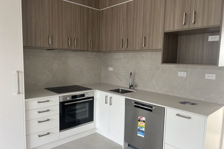 Photo of property in 2 Northgrove Avenue, Hillcrest, Auckland, 0627