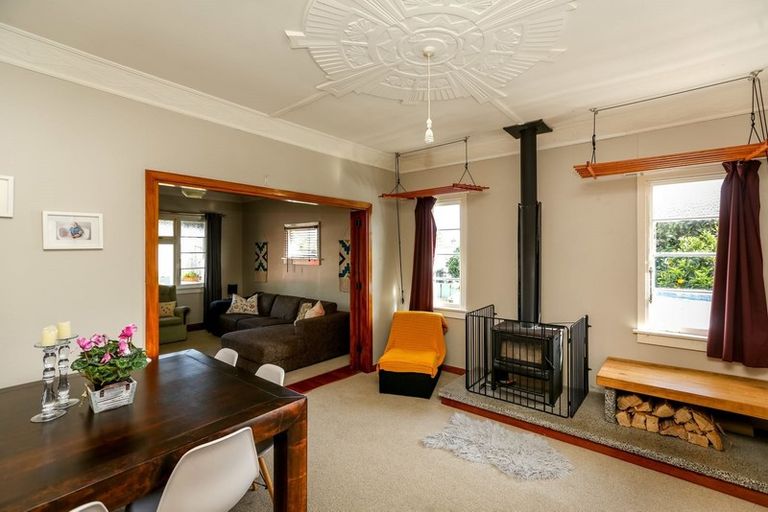 Photo of property in 2/68 Woodleigh Street, Frankleigh Park, New Plymouth, 4310