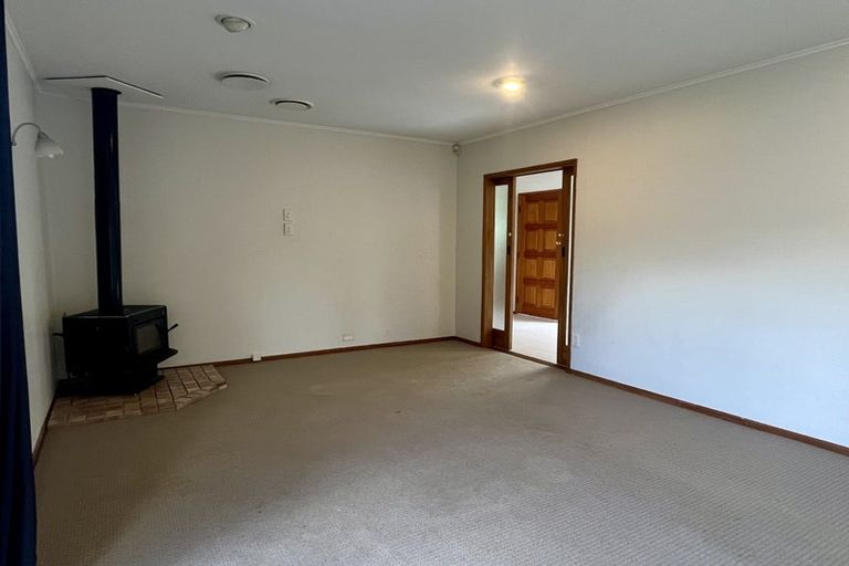 Photo of property in 7b Nielsen Place, Massey, Auckland, 0614