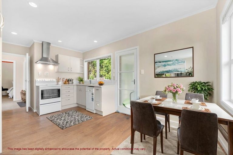 Photo of property in 1/7 Castleton Drive, Howick, Auckland, 2014