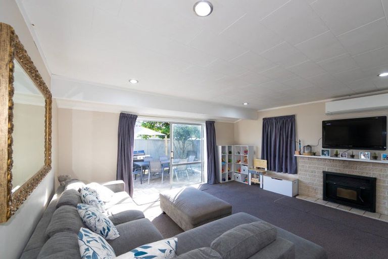 Photo of property in 22 Elliott Street, Taradale, Napier, 4112