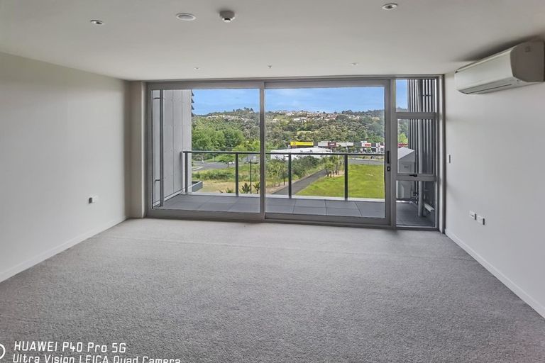 Photo of property in 604/27 Don Mckinnon Drive, Albany, Auckland, 0632