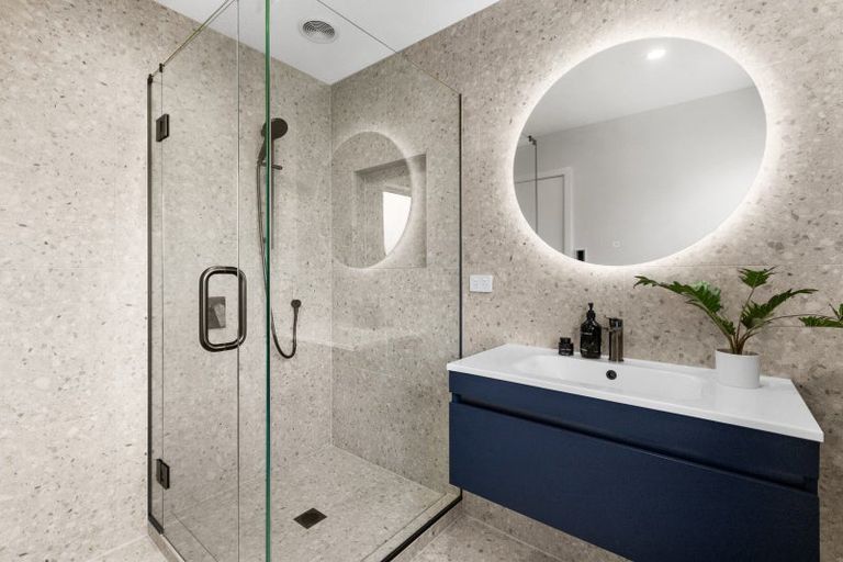 Photo of property in 21 George Yee Place, Taradale, 4112